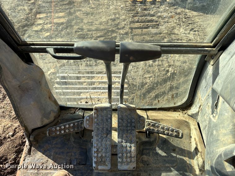 image for item DR7469 2002 Hitachi 330LC  excavator