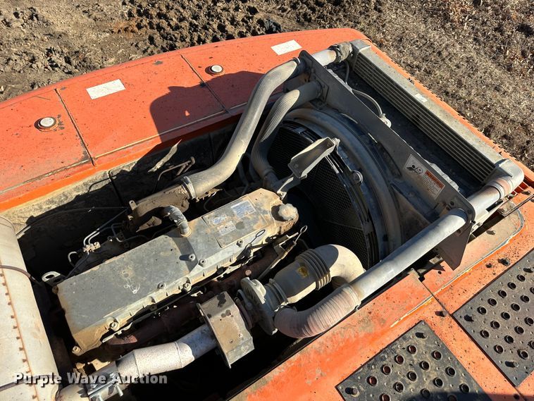image for item DR7469 2002 Hitachi 330LC  excavator