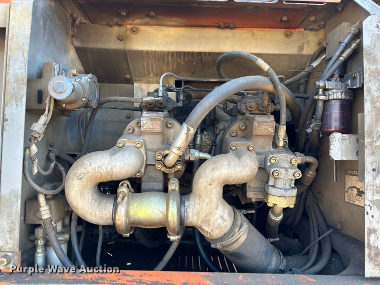 image for item DR7469 2002 Hitachi 330LC  excavator