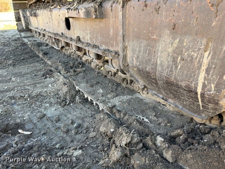 image for item DR7469 2002 Hitachi 330LC  excavator