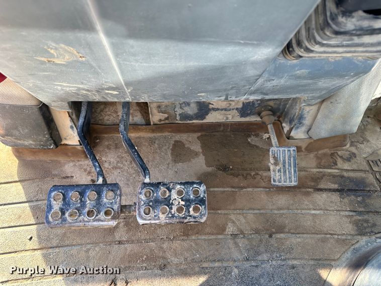 image for item DR7472 1999 Case 580 Super L II  backhoe