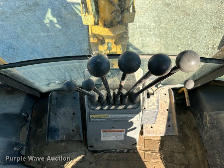 image for item DR7473 1999 Case 580 Super L II  backhoe