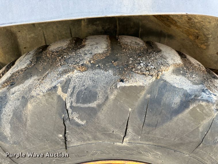 image for item DR7473 1999 Case 580 Super L II  backhoe