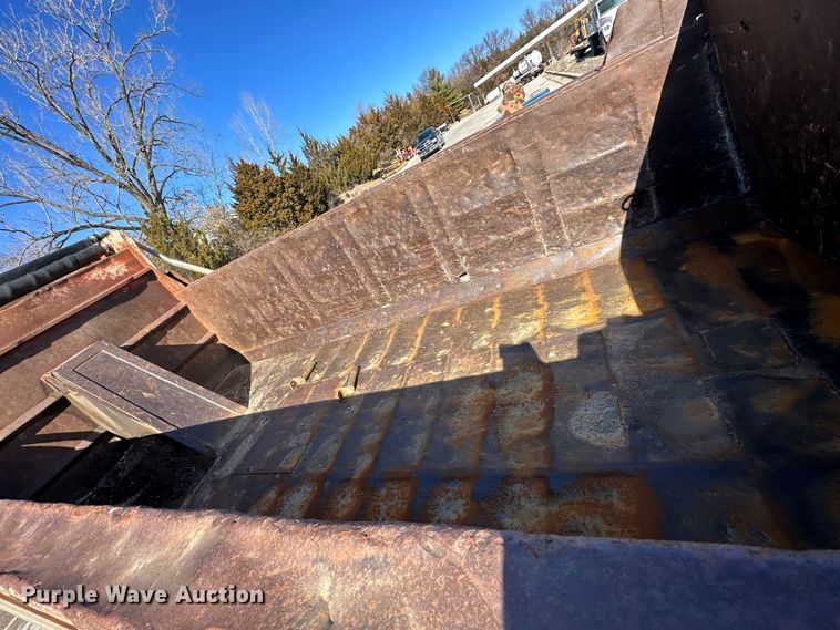 image for item DR7475 Ox Bodies  dump bed