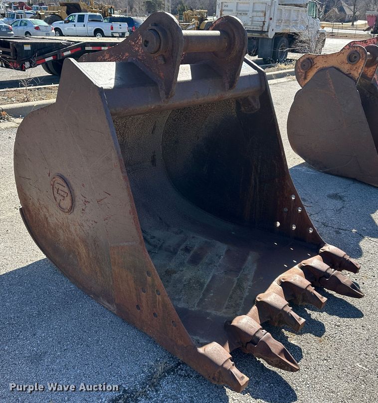 image for item DR7483 CF  excavator bucket