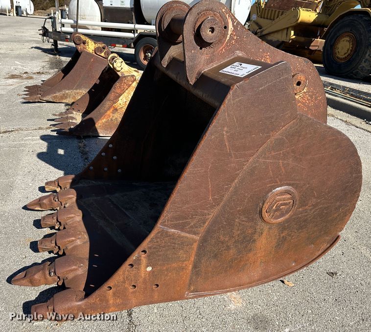 image for item DR7483 CF  excavator bucket
