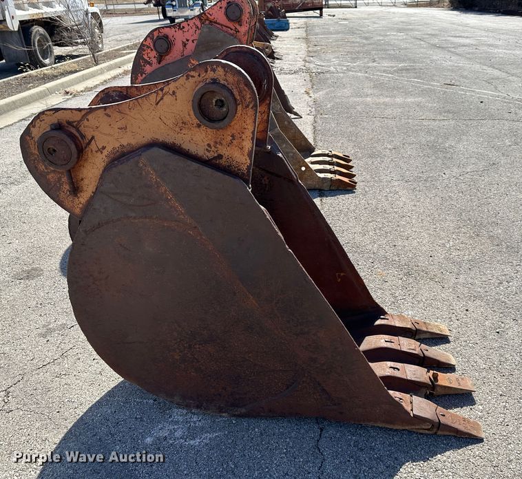 image for item DR7486 Caterpillar  excavator bucket