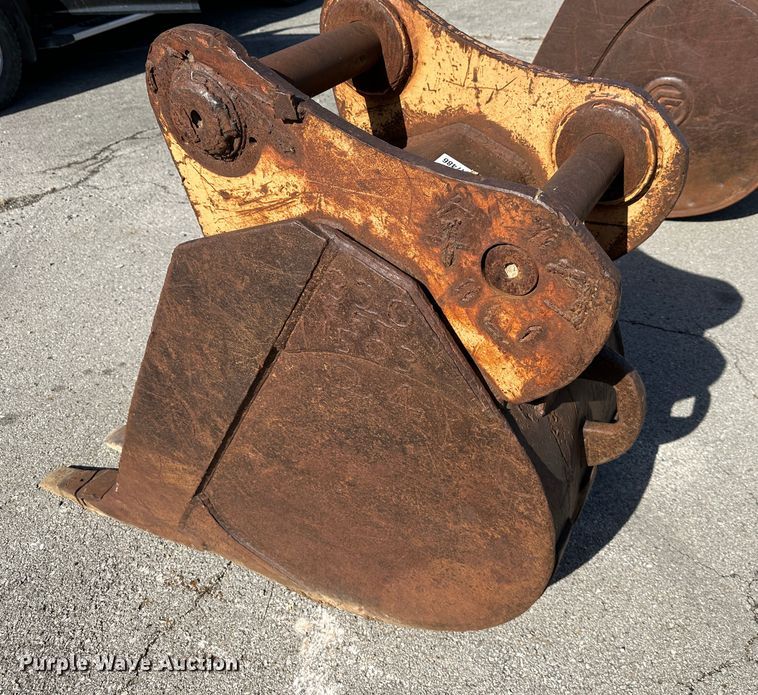 image for item DR7486 Caterpillar  excavator bucket