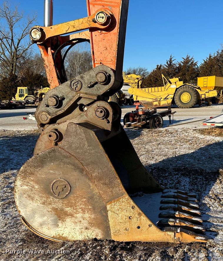 image for item DR7503 2004 Hitachi ZX330LC  excavator