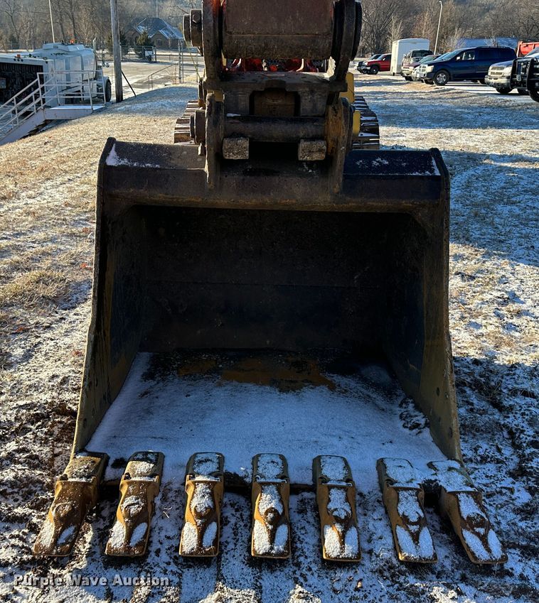 image for item DR7503 2004 Hitachi ZX330LC  excavator