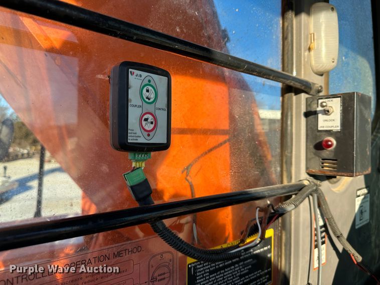 image for item DR7503 2004 Hitachi ZX330LC  excavator