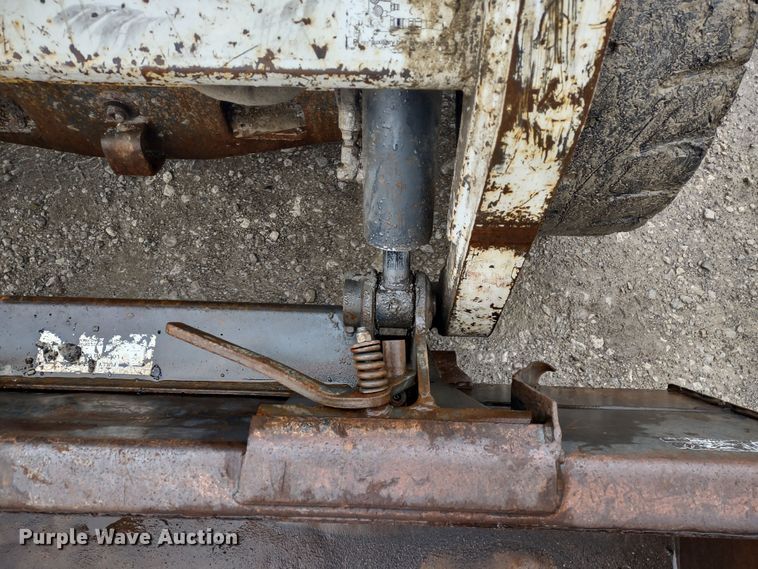 image for item DR8182 2012 Bobcat S175  skid steer loader