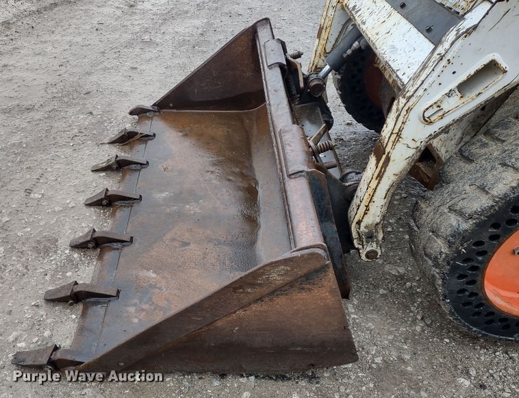 image for item DR8182 2012 Bobcat S175  skid steer loader