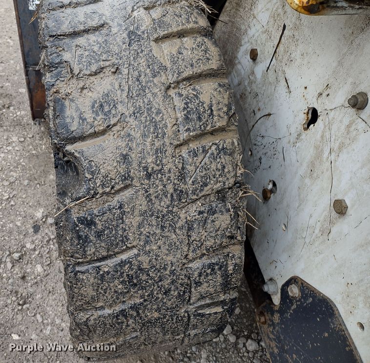 image for item DR8182 2012 Bobcat S175  skid steer loader