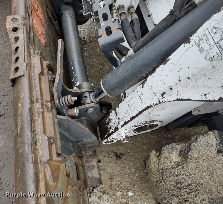 image for item DR8185 2013 Bobcat S530  skid steer loader