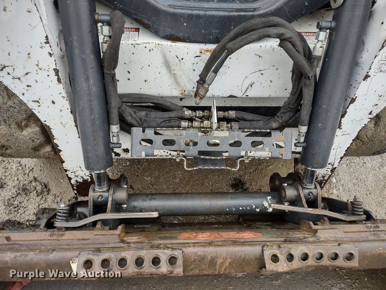 image for item DR8185 2013 Bobcat S530  skid steer loader