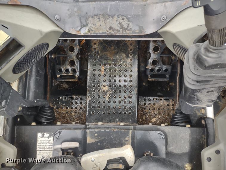 image for item DR8185 2013 Bobcat S530  skid steer loader