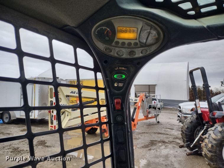 image for item DR8185 2013 Bobcat S530  skid steer loader