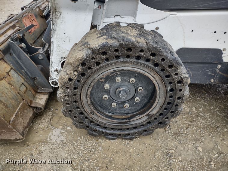 image for item DR8185 2013 Bobcat S530  skid steer loader