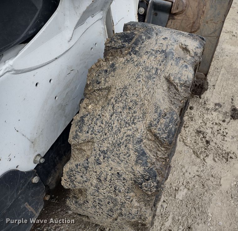 image for item DR8185 2013 Bobcat S530  skid steer loader