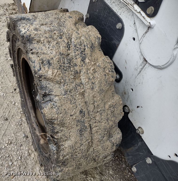 image for item DR8185 2013 Bobcat S530  skid steer loader