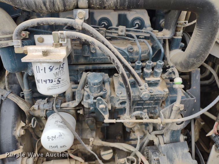 image for item DR8186 2007 Bobcat S300  skid steer loader