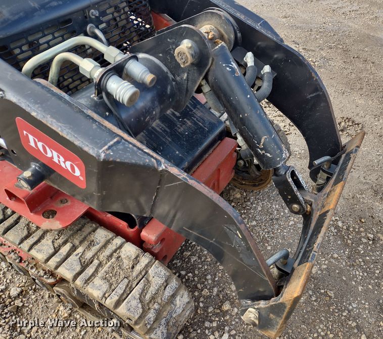 image for item DR8190 Toro Dingo TX427  compact utility loader