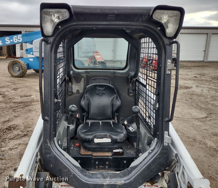 image for item DR8203 2016 Bobcat S450  skid steer loader