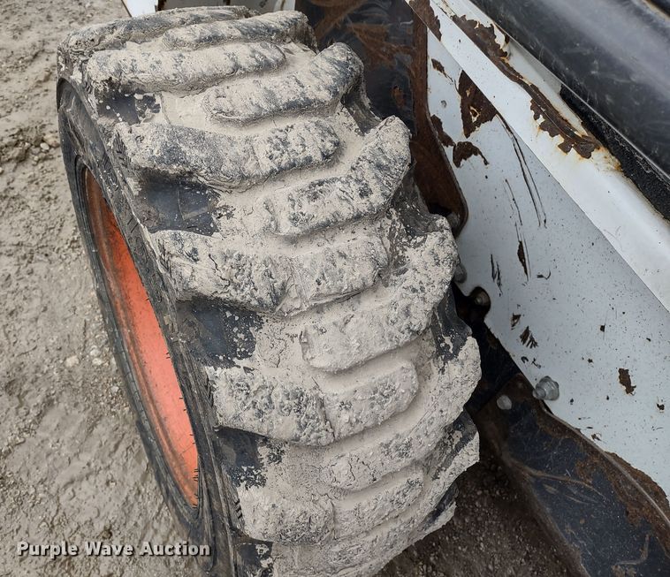 image for item DR8203 2016 Bobcat S450  skid steer loader