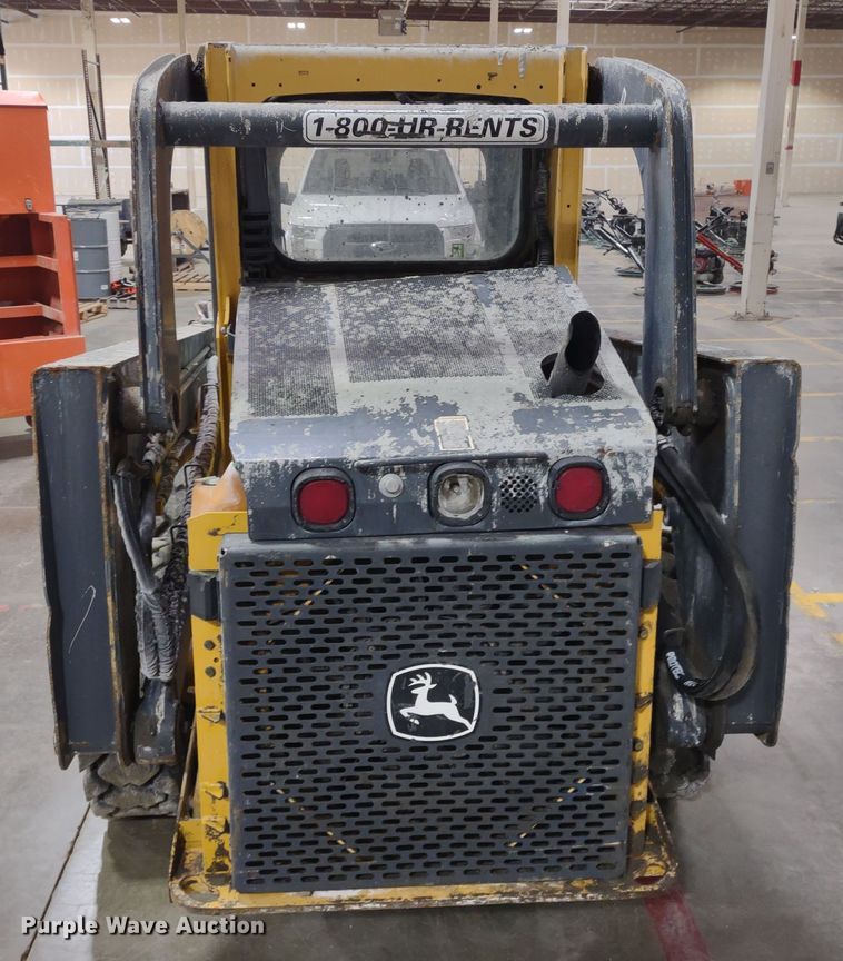 image for item DR8241 2011 John Deere 318D  skid steer loader