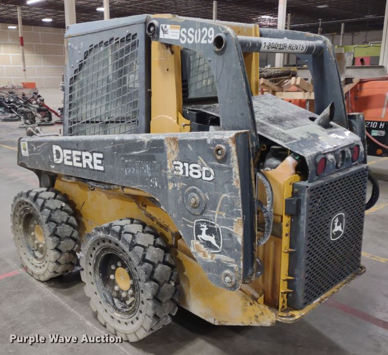 image for item DR8241 2011 John Deere 318D  skid steer loader