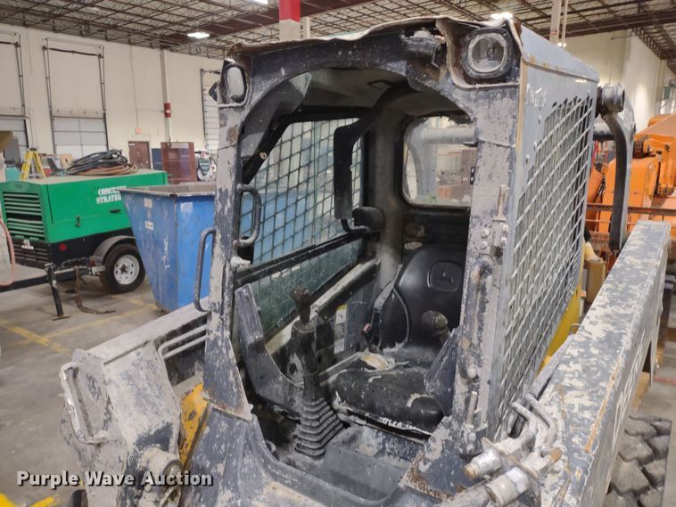 image for item DR8241 2011 John Deere 318D  skid steer loader