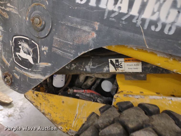 image for item DR8241 2011 John Deere 318D  skid steer loader