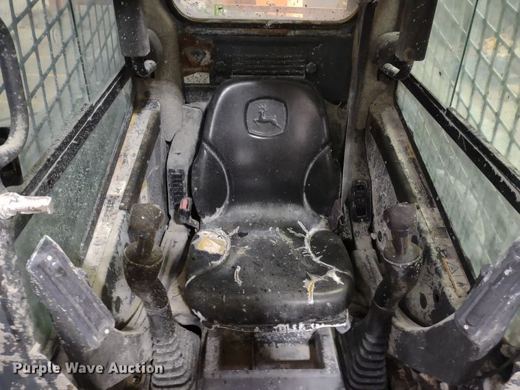 image for item DR8241 2011 John Deere 318D  skid steer loader