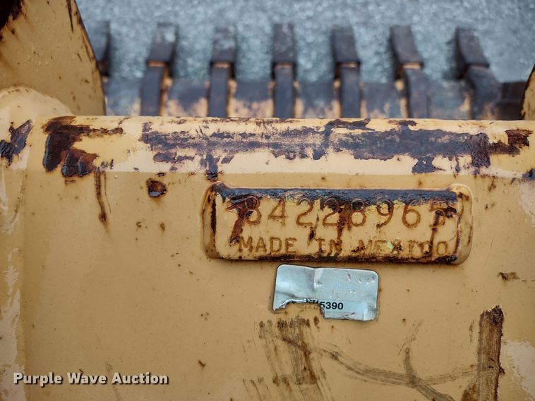 image for item DR8269 (2) Case backhoe buckets