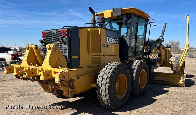 image for item DS2781 2011 John Deere 672G  motor grader