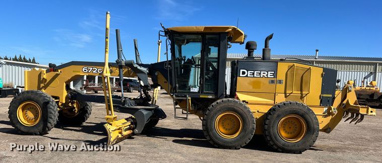 image for item DS2781 2011 John Deere 672G  motor grader