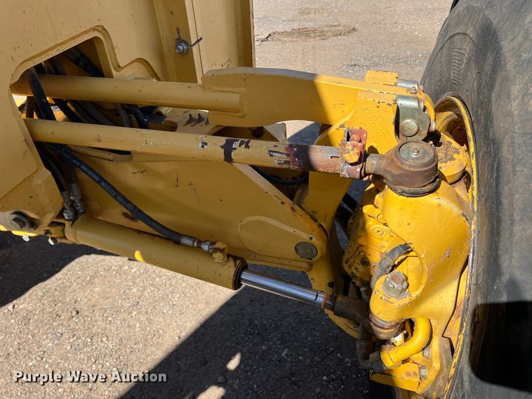 image for item DS2781 2011 John Deere 672G  motor grader