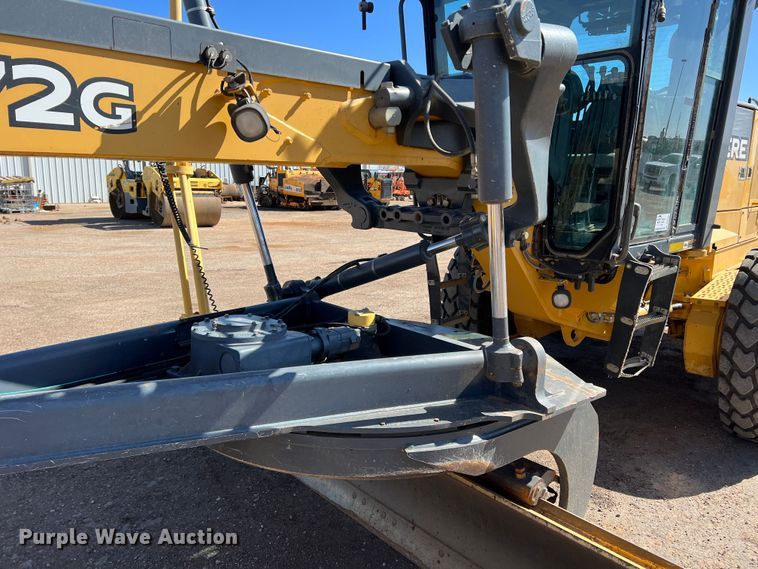 image for item DS2781 2011 John Deere 672G  motor grader