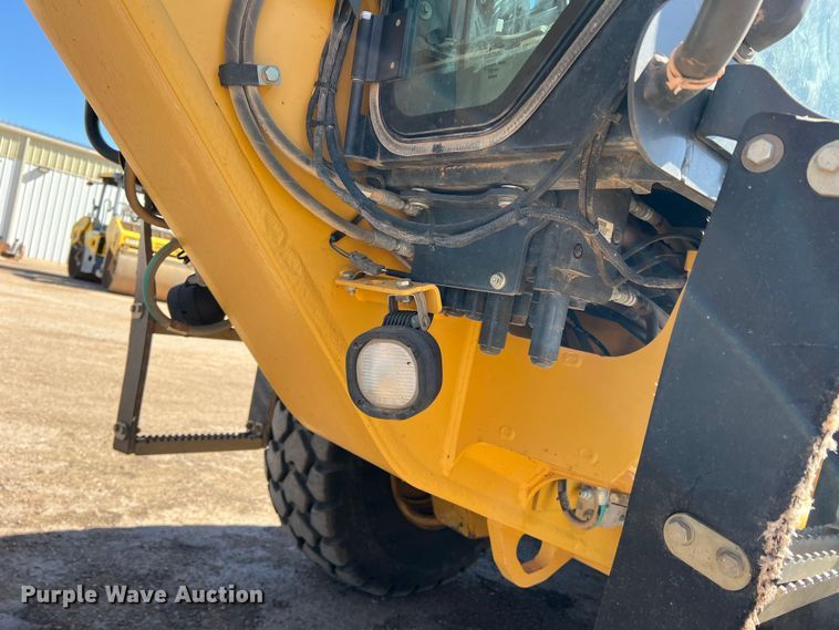 image for item DS2781 2011 John Deere 672G  motor grader