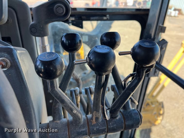 image for item DS2781 2011 John Deere 672G  motor grader