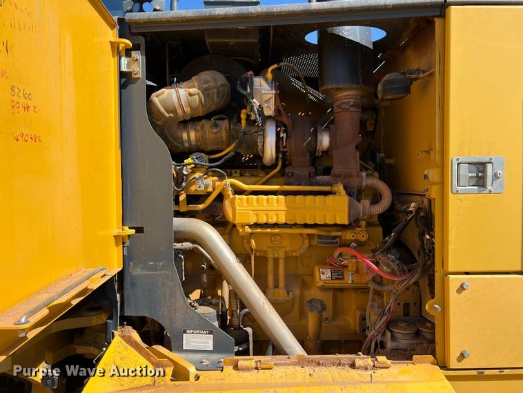 image for item DS2781 2011 John Deere 672G  motor grader