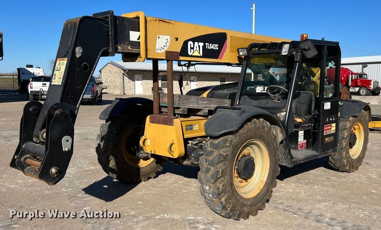 image for item DS2784 2014 Caterpillar TL642C  telehandler