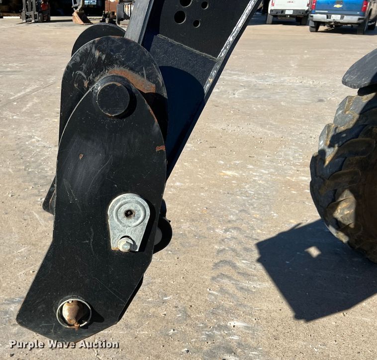 image for item DS2784 2014 Caterpillar TL642C  telehandler