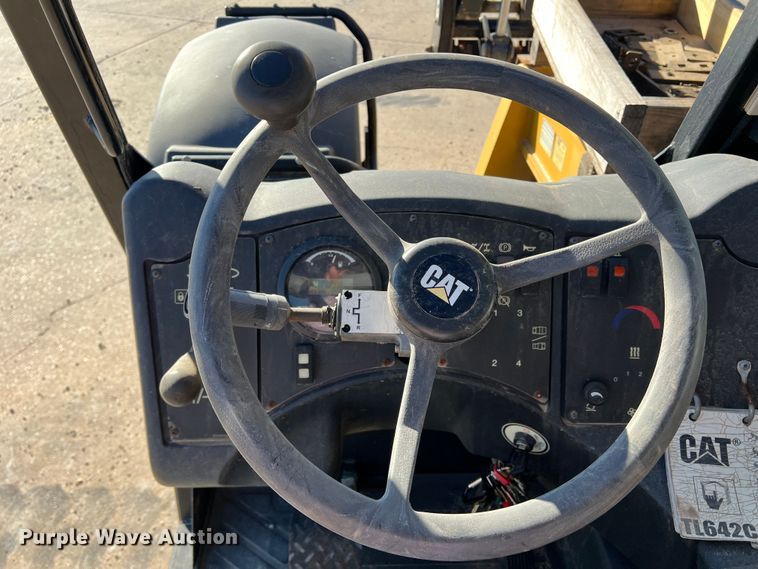 image for item DS2784 2014 Caterpillar TL642C  telehandler