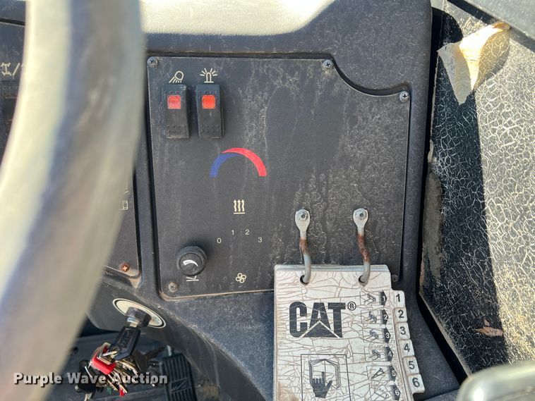 image for item DS2784 2014 Caterpillar TL642C  telehandler