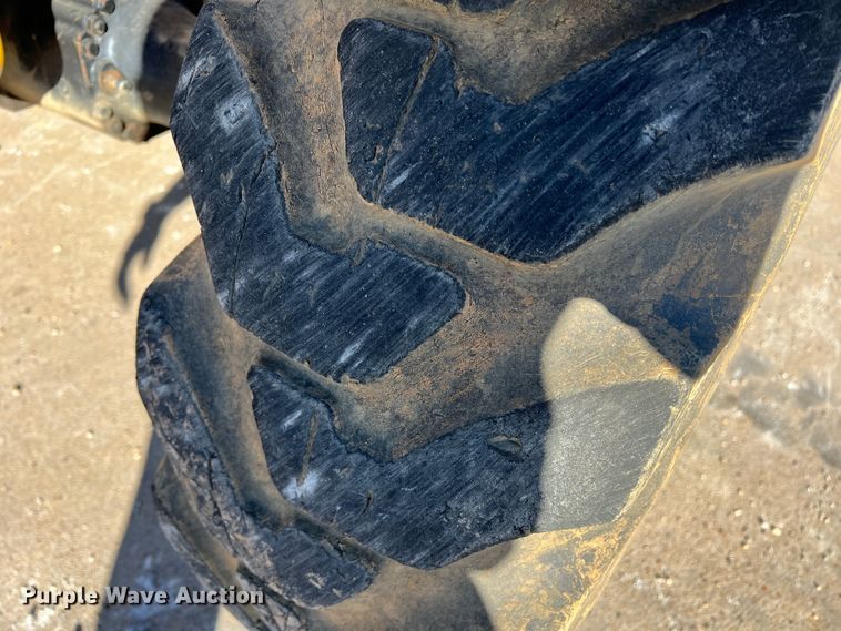 image for item DS2784 2014 Caterpillar TL642C  telehandler