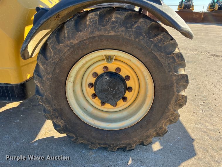 image for item DS2784 2014 Caterpillar TL642C  telehandler