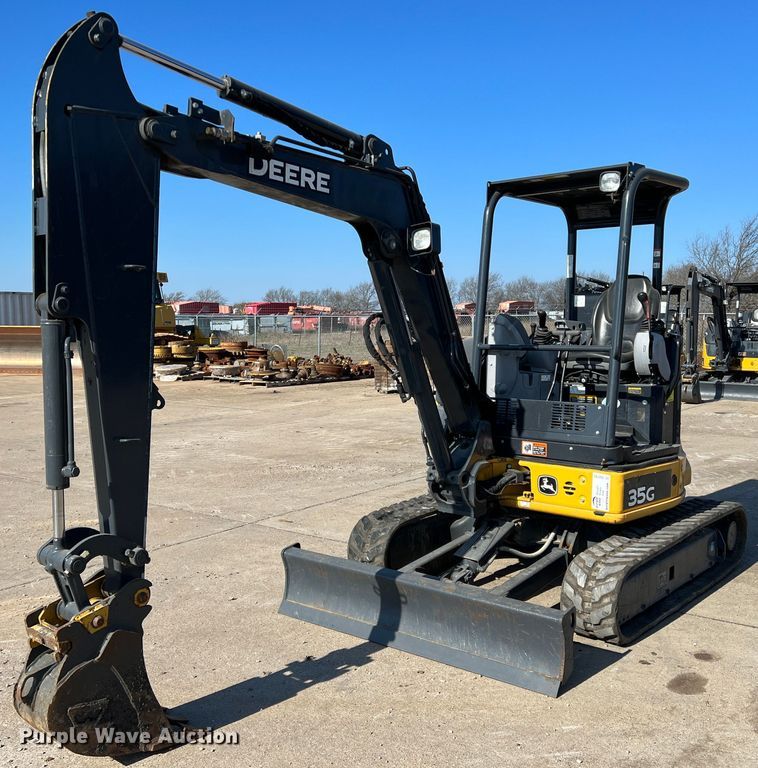 image for item DS2785 2019 John Deere 35G  mini excavator