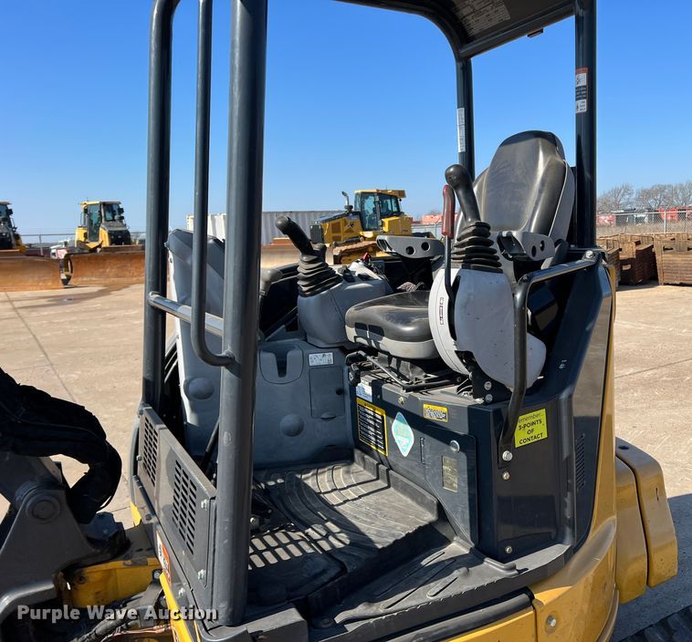 image for item DS2785 2019 John Deere 35G  mini excavator